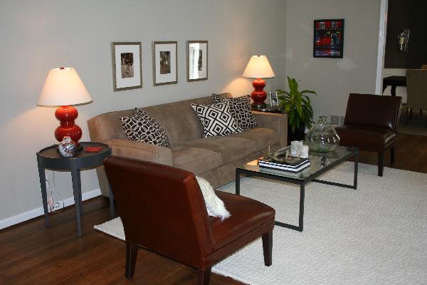 living room end tables and lamps
