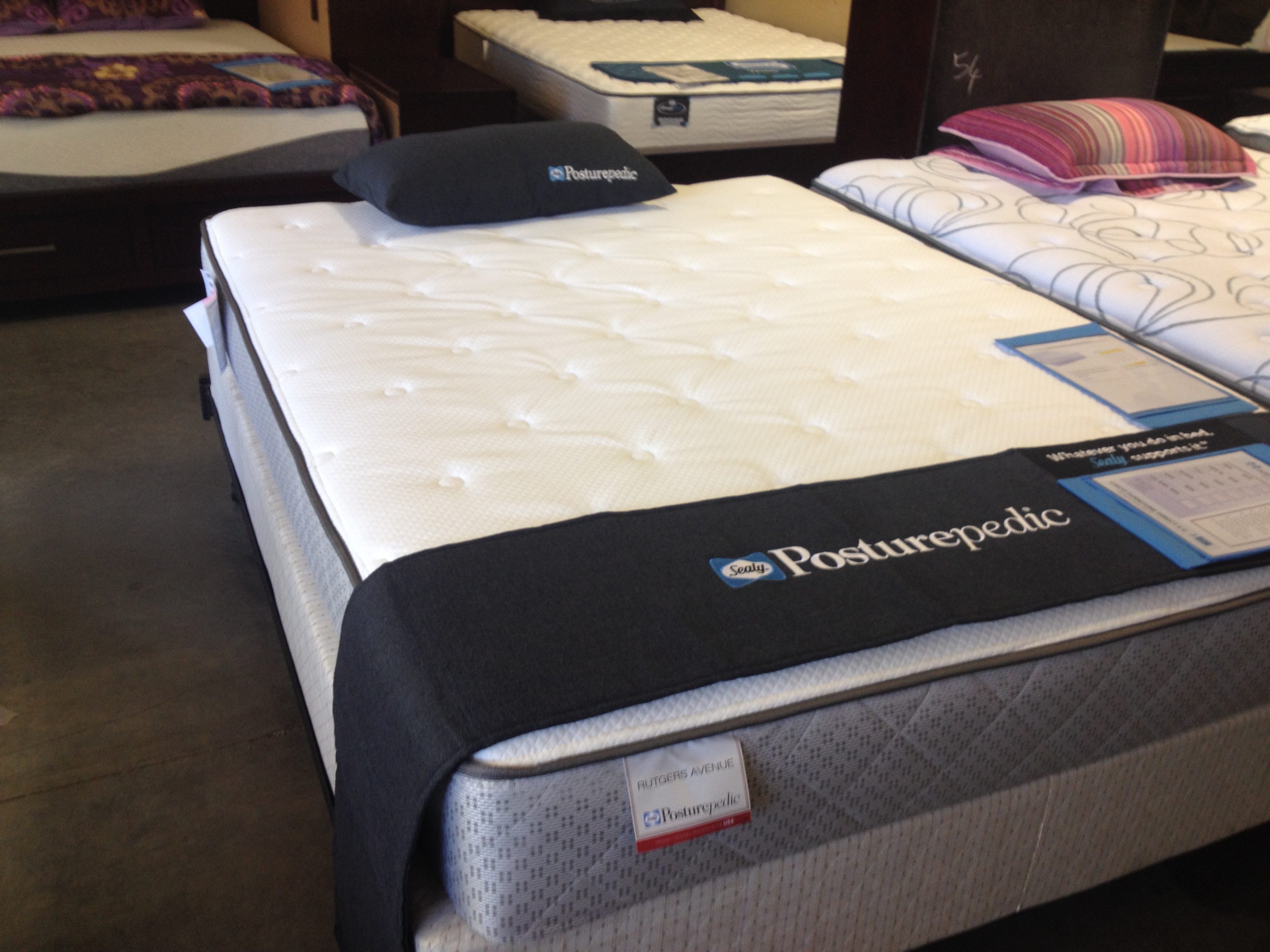 posturepedic mattress vs memory foam mattress