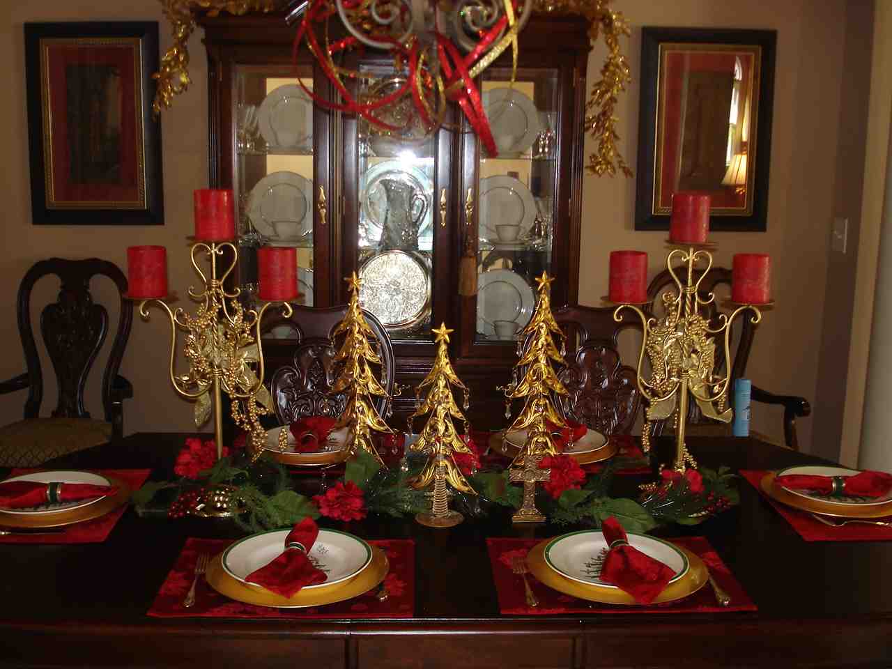 Christmas Decorating Ideas For Dining Room Chandelier