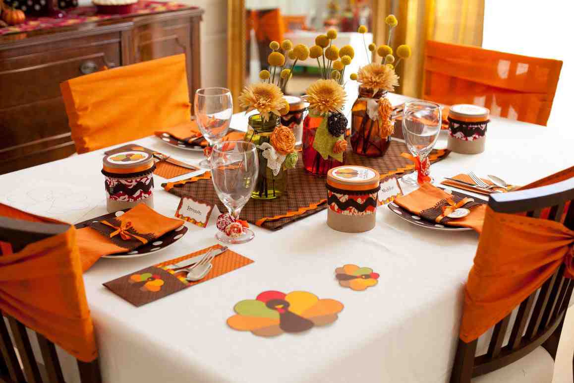 fall dining room table decor