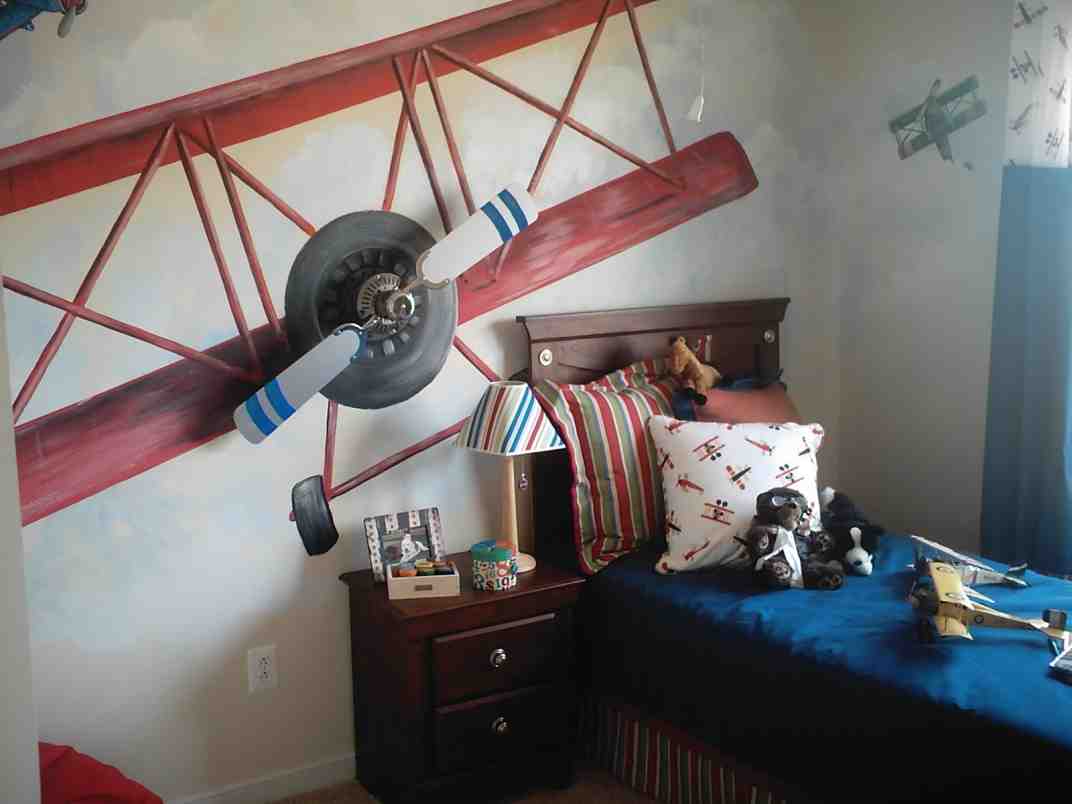 Airplane Decor for Boys Room - Decor Ideas