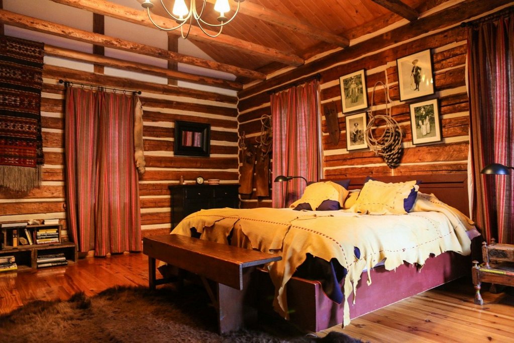 Rustic Cabin Decor Brings the Wilderness In - Decor Ideas